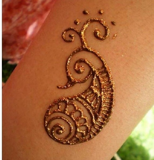 Henna Tattoo High-Res Stock Photo - Getty Images