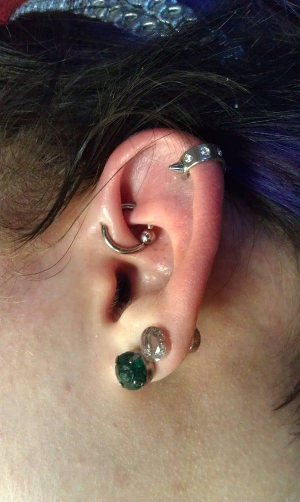 Beautiful Dual Lobe And Ufo Piercing