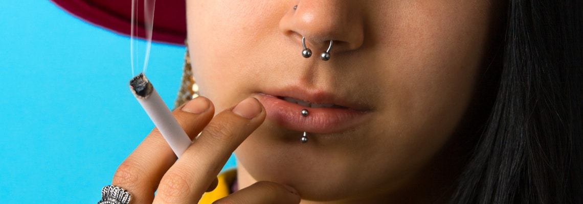 How much does it cost to get a lip piercing 31 Unique Labret Piercings With Aftercare And Jewelry Guide 2020